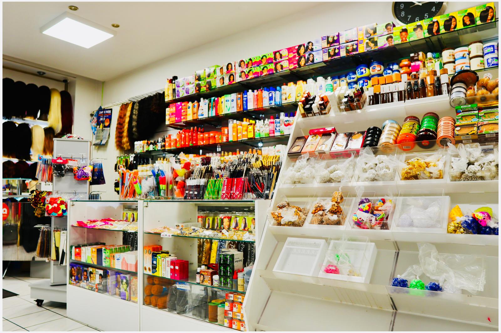 Intérieur du salon Akoko Tresses Coiffure à Neuchâtel